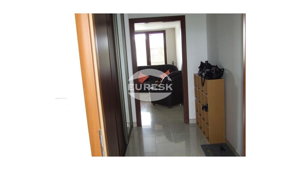 Na prenájom 3-izbový byt v Humennom.