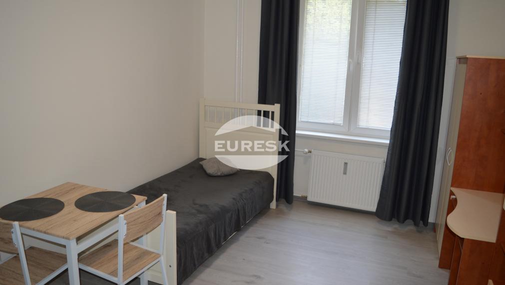 Na prenájom novozrekonštruovaná garsónka v centre mesta