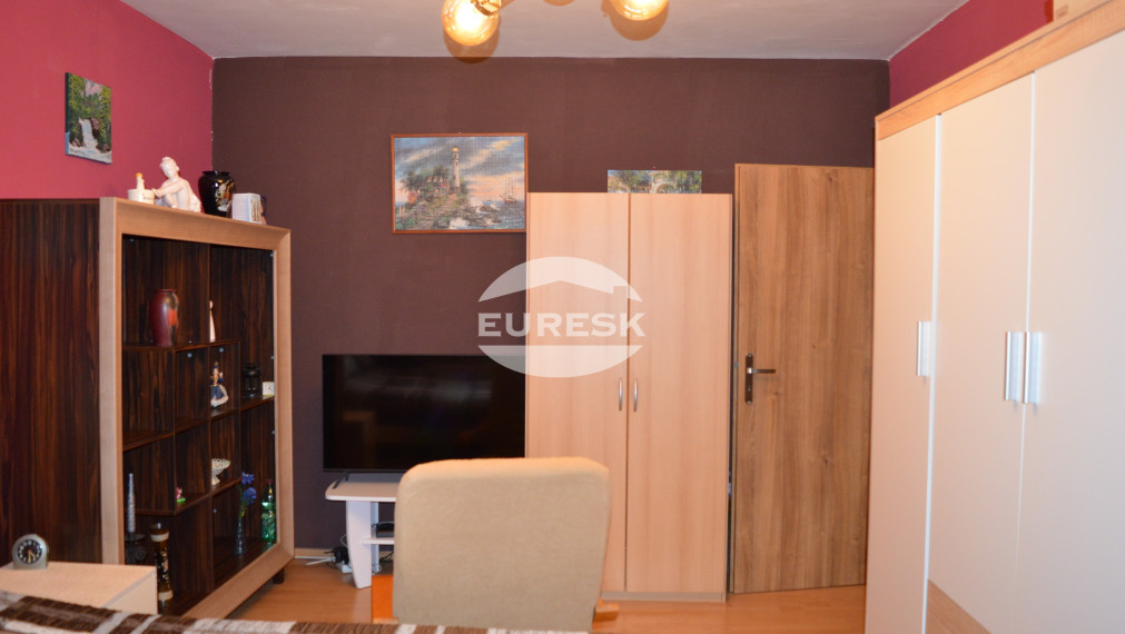 Na predaj  3-izbový byt v Humennom.