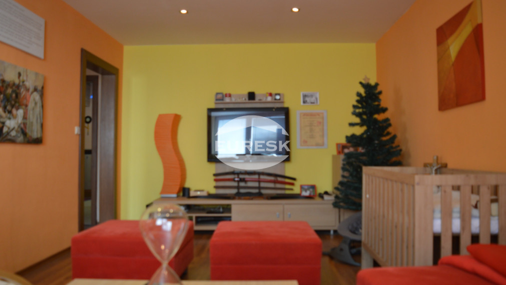 Na predaj 3-izbový byt v Humennom.