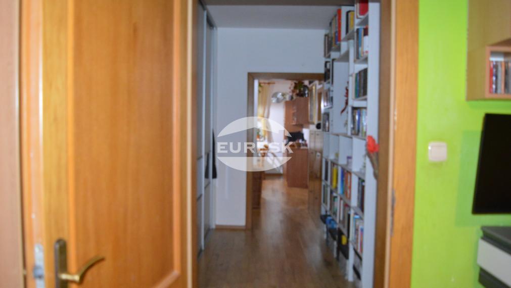 Na predaj 3 - izbový byt v Humennom.