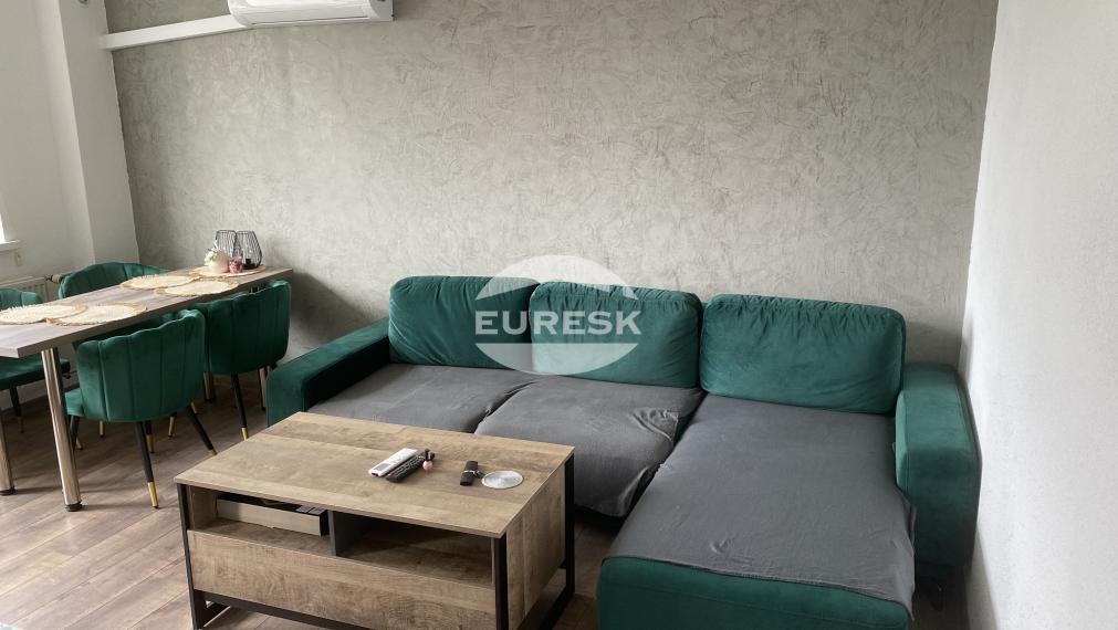 Na prenájom novozrekonštruovaný priestranný 2-izbový byt vo výbornej lokalite