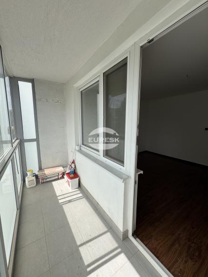 Na predaj  3-izbový byt po rekonštrukcii v atraktívnej lokalite – Mierová ulica, Humenné.