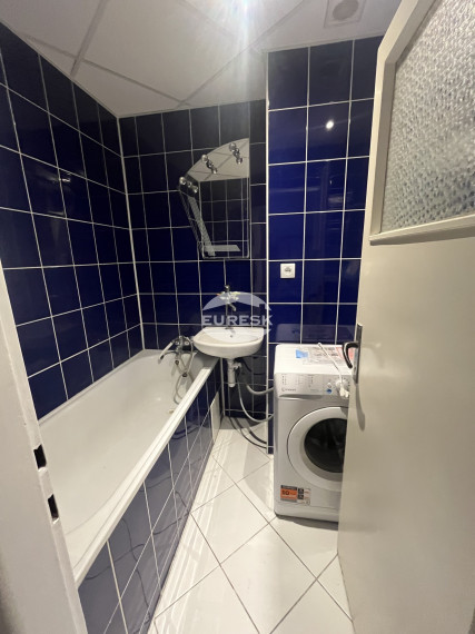 Prenájom priestranného 2-izbového bytu na Krátkej ulici v Humennom.