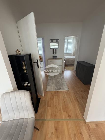 Na predaj 3-izbový byt v Humennom.