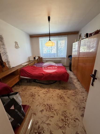 Na predaj 2-izbový byt v Humennom.