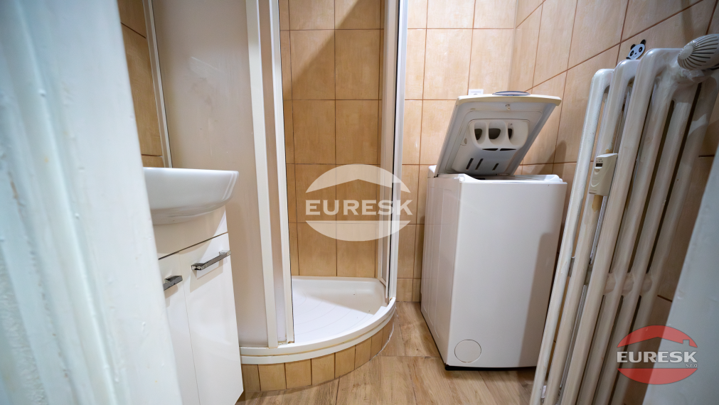 Na predaj 2-izbový byt v Humennom.