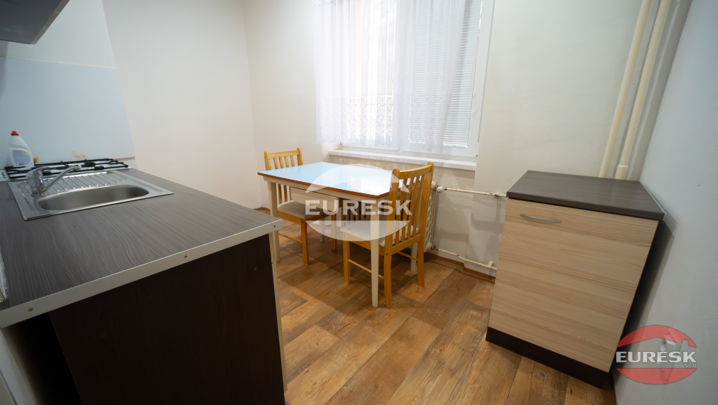 Na predaj 2-izbový byt v Humennom.