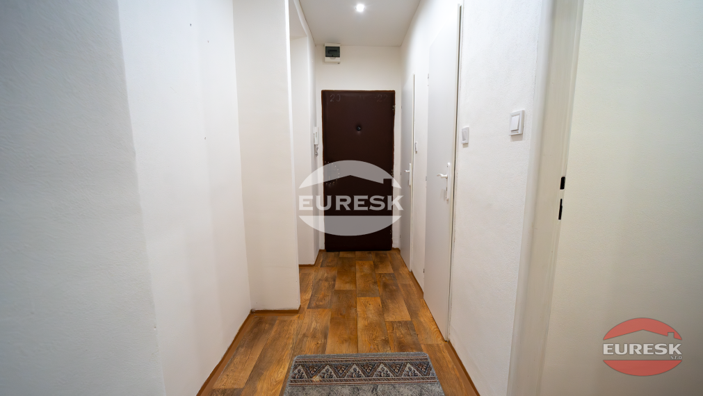 Na predaj 2-izbový byt v Humennom.