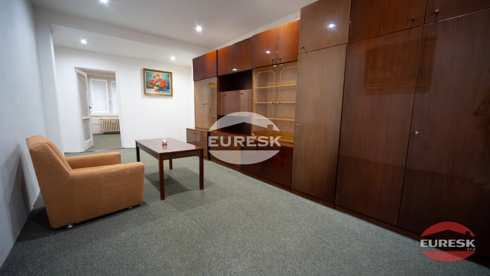 Na predaj 2-izbový byt v Humennom.