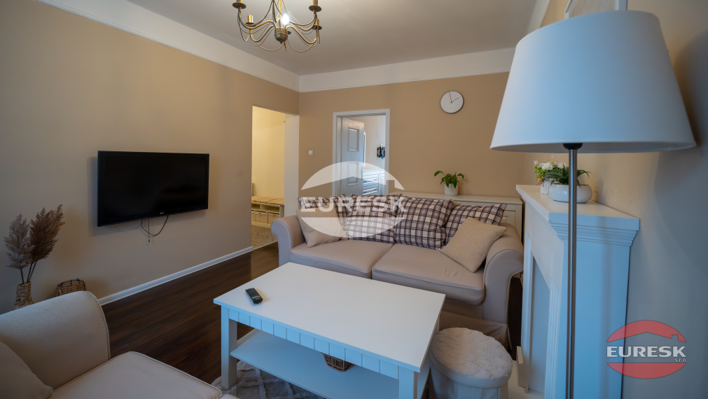 Skvelá investícia: moderný 2-izbový byt v tehlovom dome – Humenné.