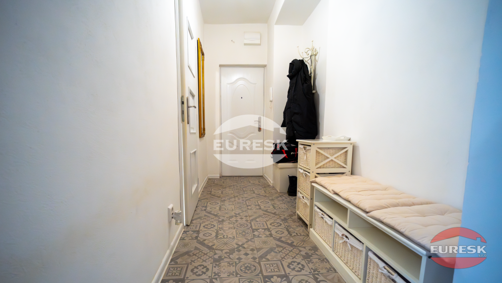 Skvelá investícia: moderný 2-izbový byt v tehlovom dome – Humenné.