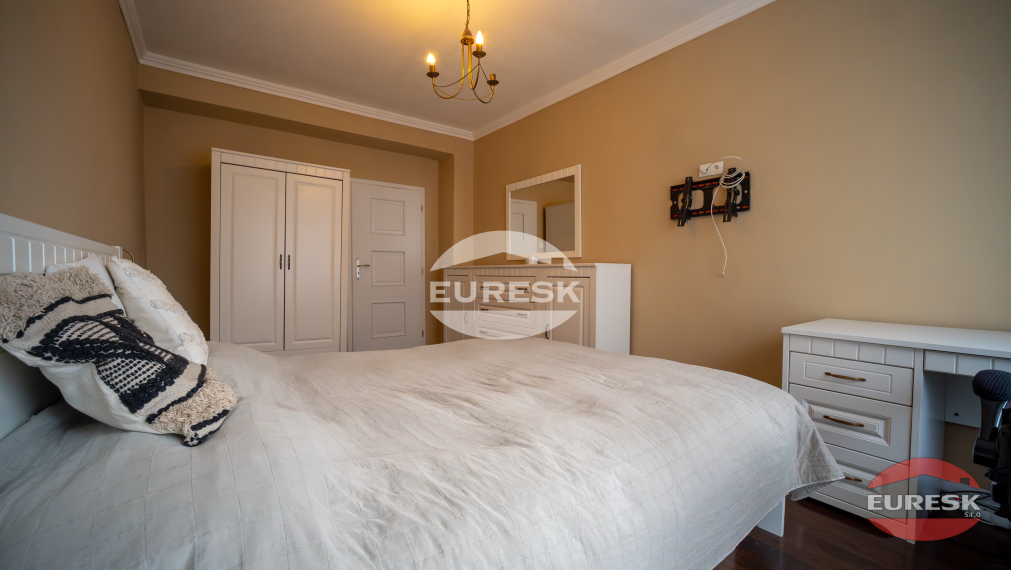 Skvelá investícia: moderný 2-izbový byt v tehlovom dome – Humenné.