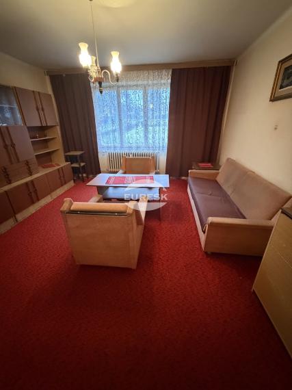 Na predaj 1-izbový byt v Snine.