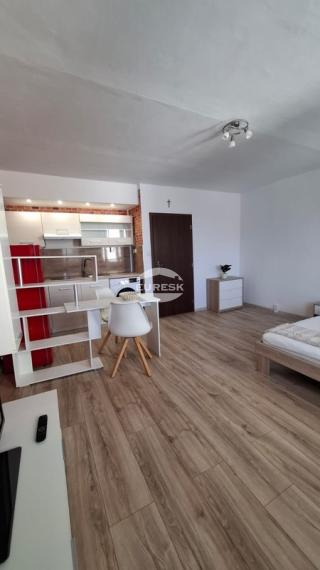 Na prenájom garzónka v Humennom.