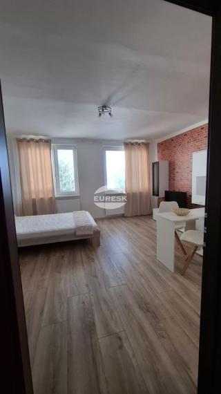 Na prenájom garzónka v Humennom.