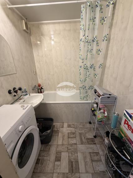 Na predaj 3-izbový byt v Humennom.