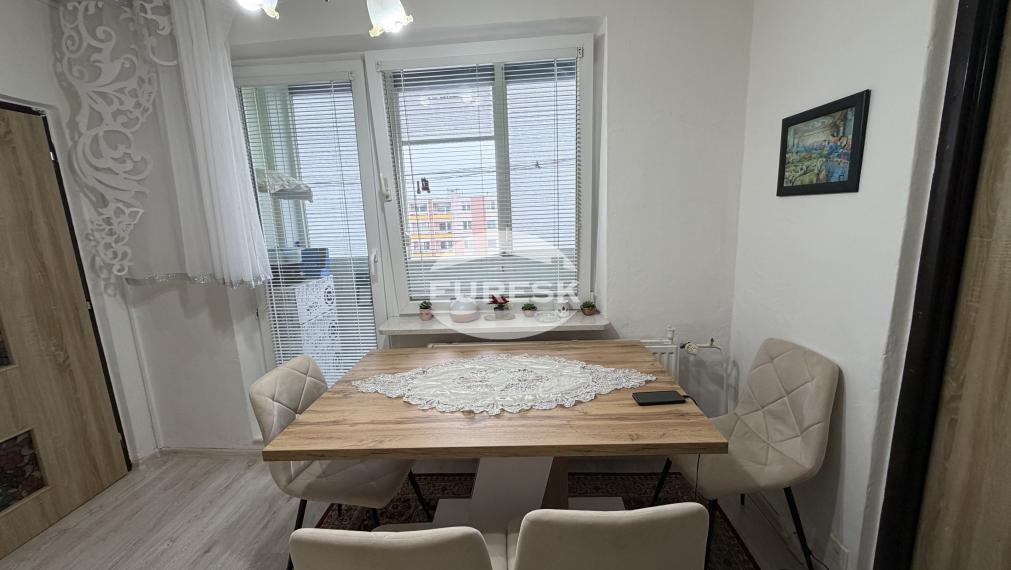 Na predaj 3-izbový byt v Humennom.