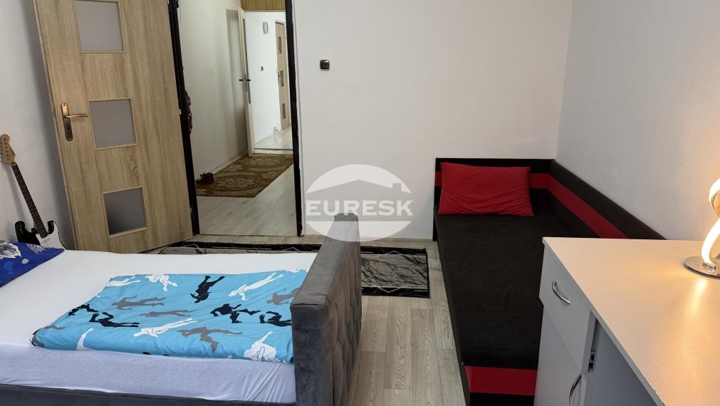 Na predaj 3-izbový byt v Humennom.