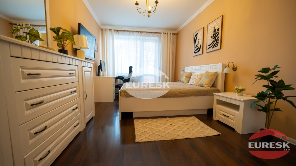 Na prenájom 2-izbový  byt v Humennom.