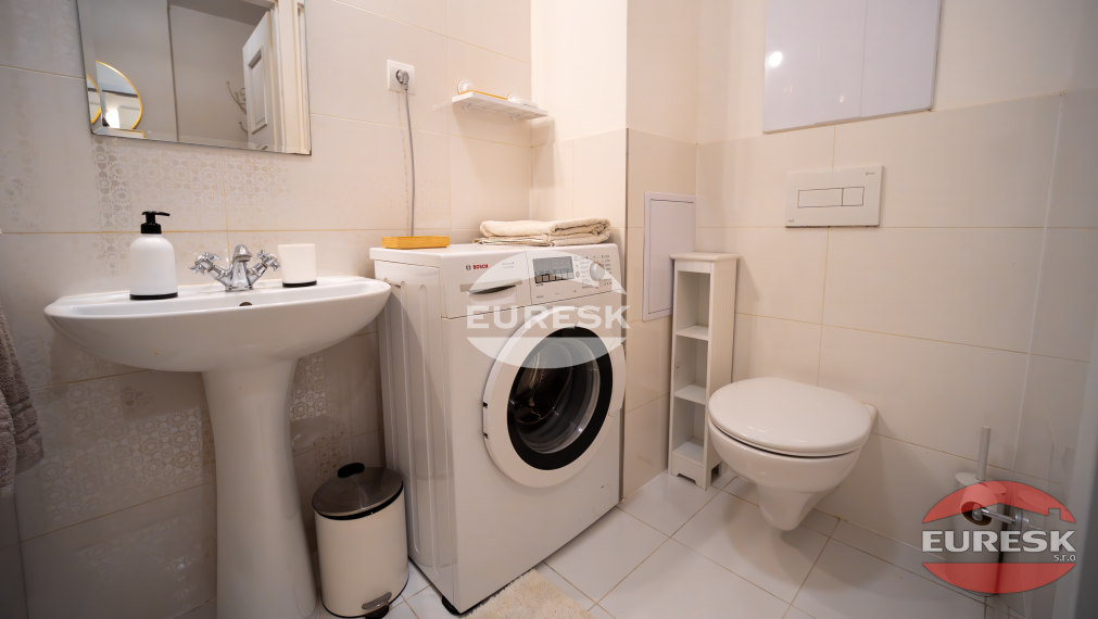 Na prenájom 2-izbový  byt v Humennom.