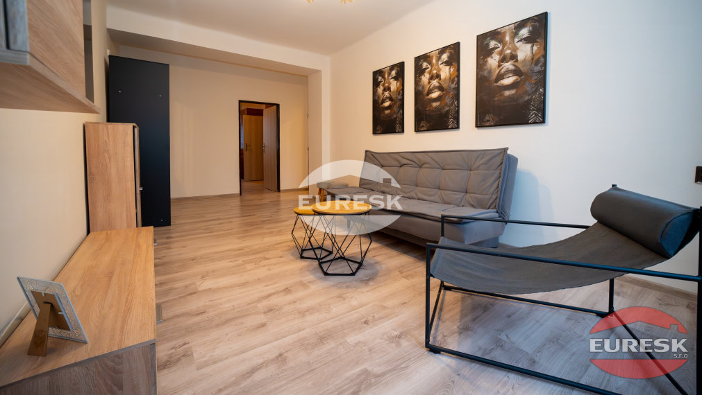 Na prenájom 2-izbový byt v Humennom.