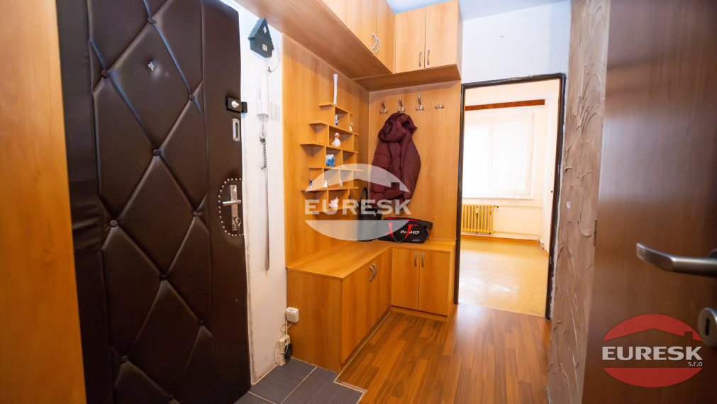 Na predaj 3-izbový byt v Humennom.