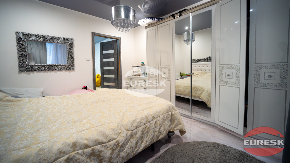 Na predaj 4-izbový byt v Humennom.