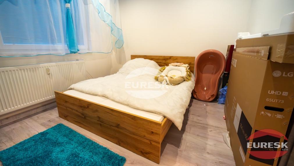 Na predaj 4-izbový byt v Humennom.