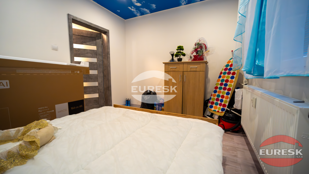 Na predaj 4-izbový byt v Humennom.