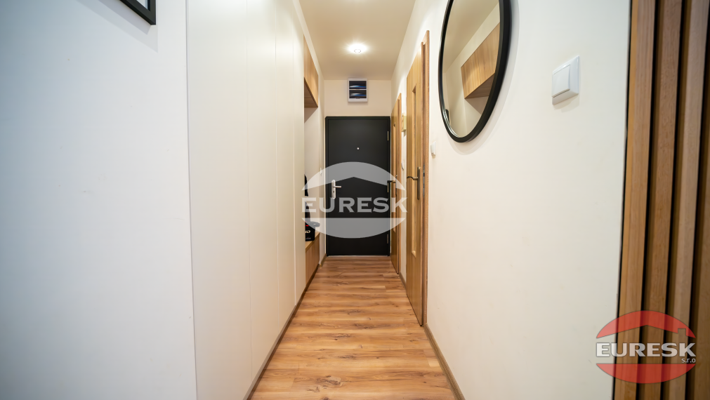 Na predaj 3-izbový byt v Humennom.