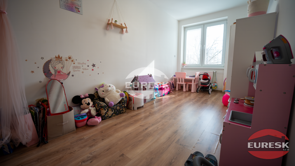 Na predaj 3-izbový byt v Humennom.