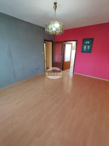 Na predaj 3-izbový byt v Medzilaborciach.