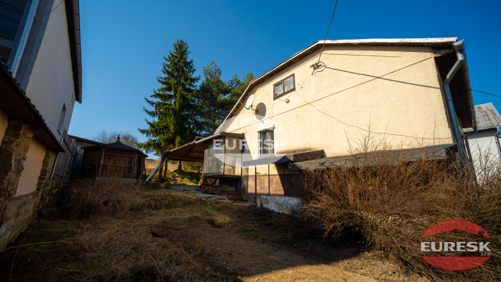 Na predaj rodinný dom v Košarovciach.