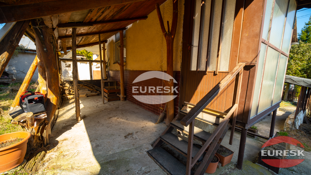 Na predaj rodinný dom v Košarovciach.