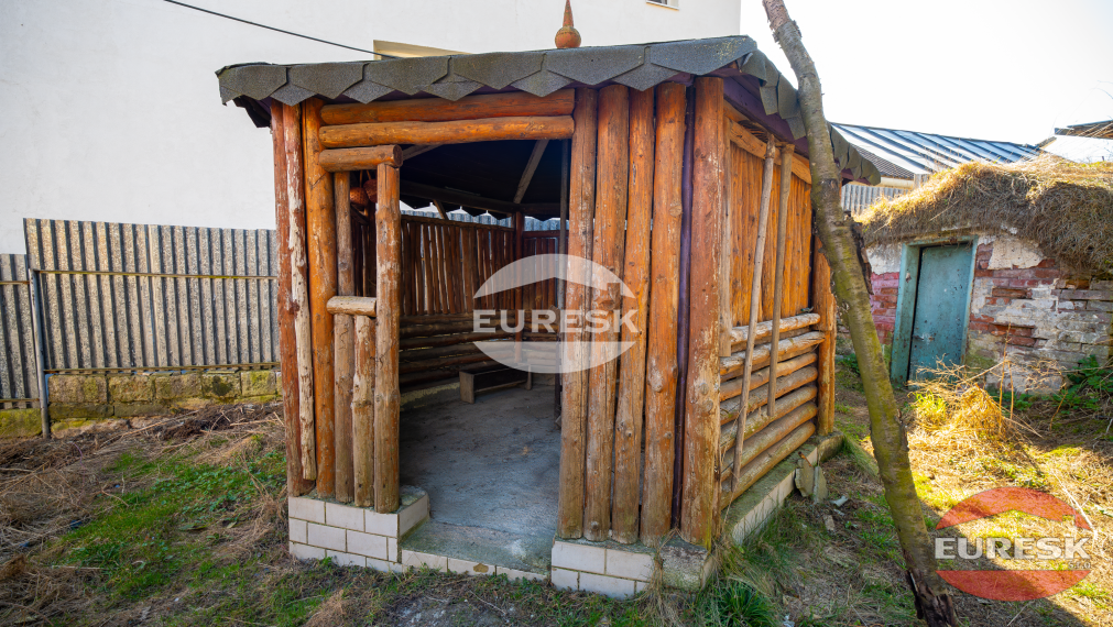 Na predaj rodinný dom v Košarovciach.