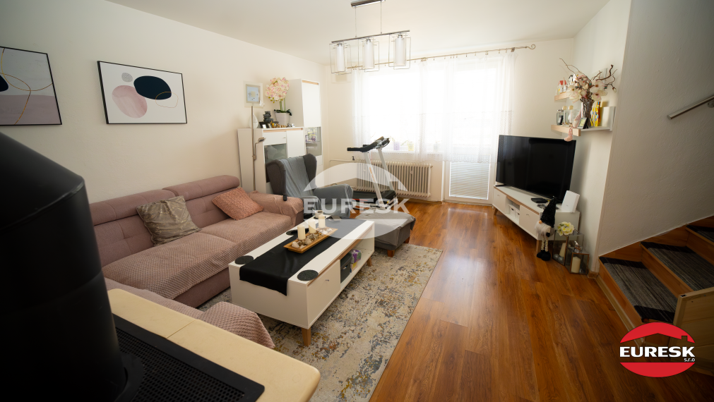 🏡✨ NOVŠÍ RODINNÝ DOM BEZ INVESTÍCIÍ – 1 170 m² POZEMOK, GARÁŽ, TERASA | DLHÉ NAD CIROCHOU ✨🏡