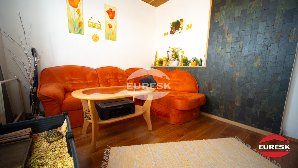 🏡✨ NOVŠÍ RODINNÝ DOM BEZ INVESTÍCIÍ – 1 170 m² POZEMOK, GARÁŽ, TERASA | DLHÉ NAD CIROCHOU ✨🏡