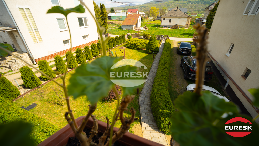 🏡✨ NOVŠÍ RODINNÝ DOM BEZ INVESTÍCIÍ – 1 170 m² POZEMOK, GARÁŽ, TERASA | DLHÉ NAD CIROCHOU ✨🏡