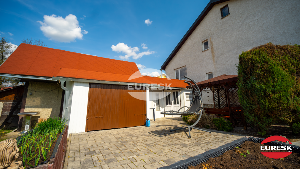 🏡✨ NOVŠÍ RODINNÝ DOM BEZ INVESTÍCIÍ – 1 170 m² POZEMOK, GARÁŽ, TERASA | DLHÉ NAD CIROCHOU ✨🏡