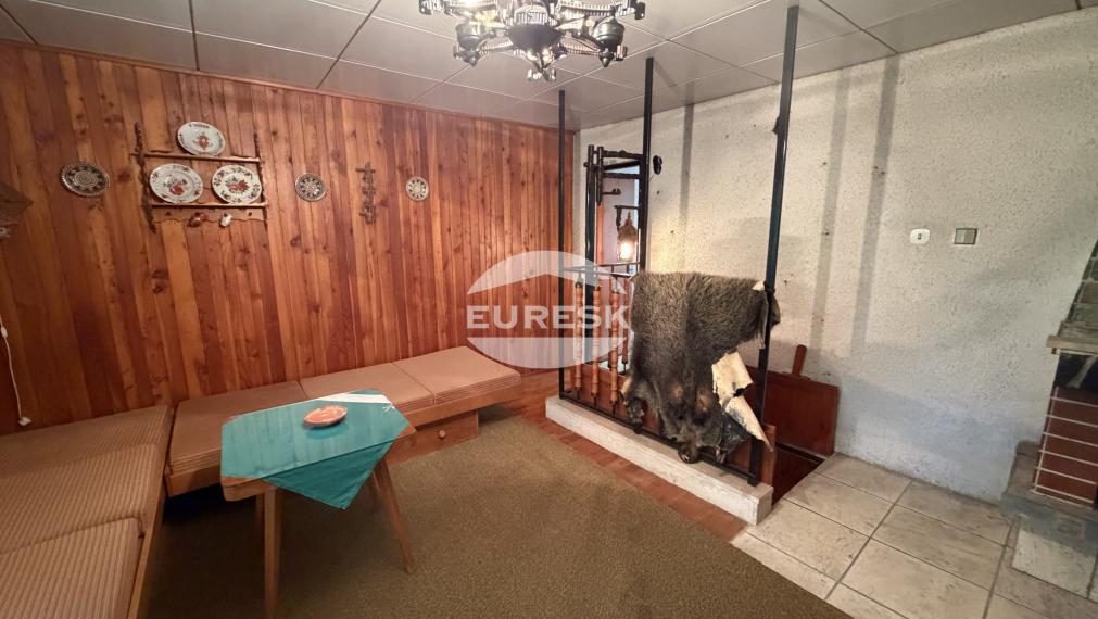 Na predaj rekreačná chata na Domaši.