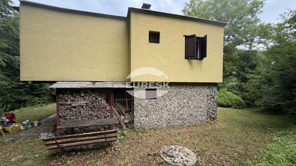 Na predaj rekreačná chata na Domaši.
