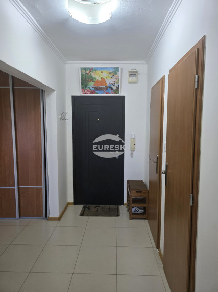Na predaj priestranný zrekonštruovaný  3-izbový byt - Laborecká ulica, Humenné