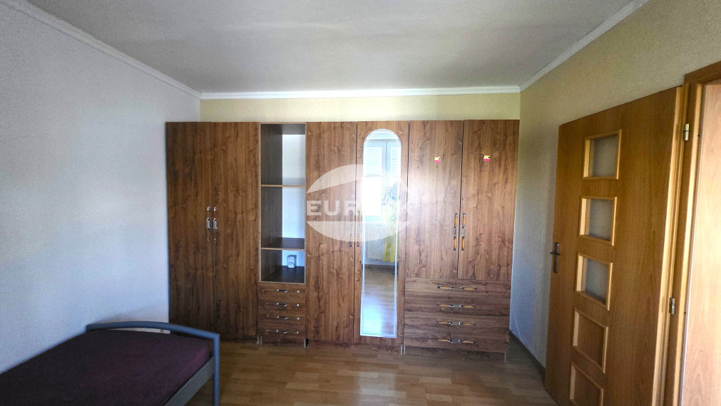 Na predaj priestranný zrekonštruovaný  3-izbový byt - Laborecká ulica, Humenné