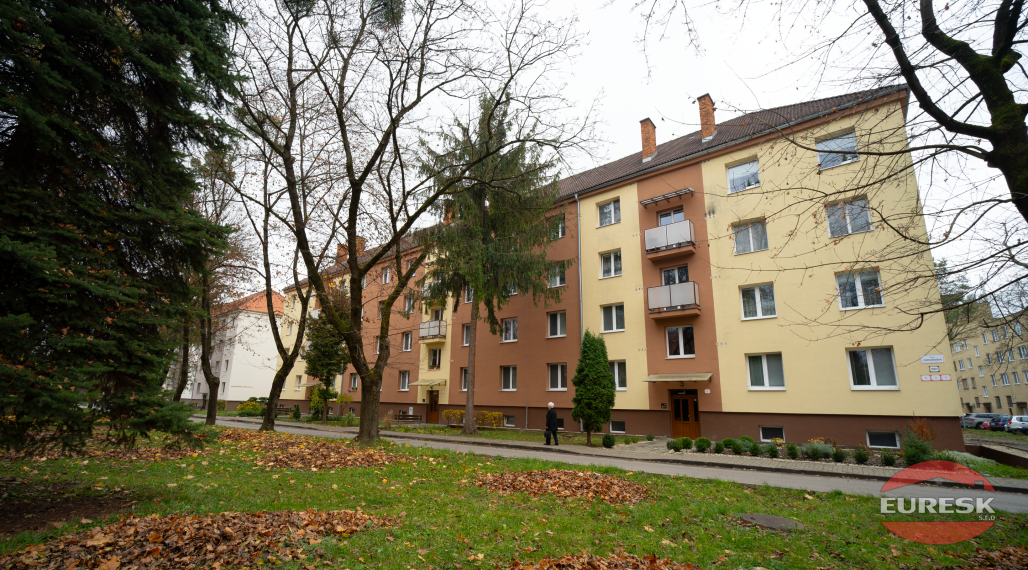 Na predaj 2-izbový byt v Humennom.