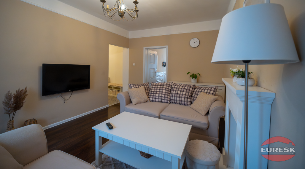 Skvelá investícia: moderný 2-izbový byt v tehlovom dome – Humenné.