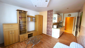 Zariadená rekonštruovaná garsónka na prenájom – Třebíčska, Humenné, 24 m² - fotografia 1