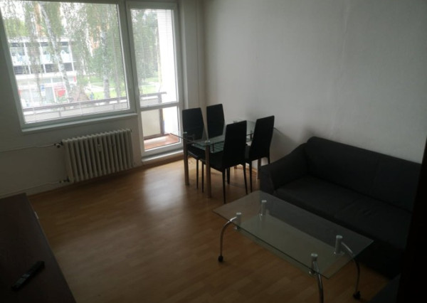 Na prenájom 1-izbový byt v centre mesta