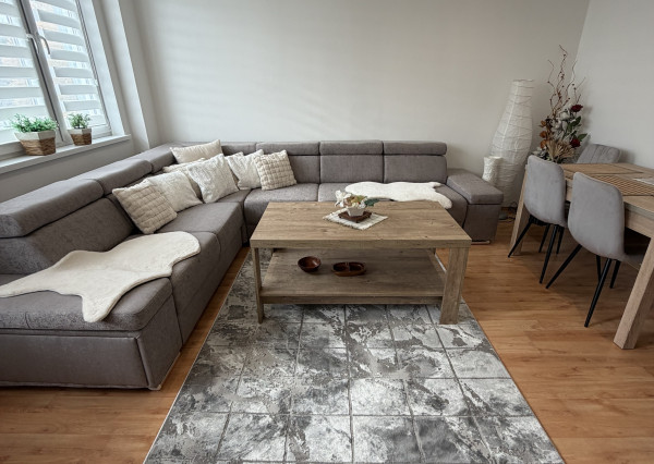 Na predaj 3-izbový byt v Humennom.