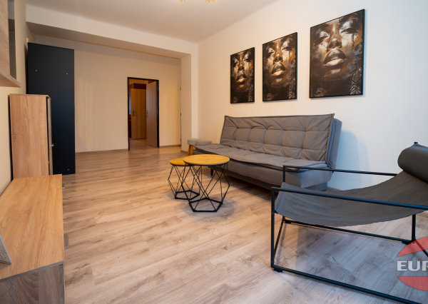 Na prenájom 2-izbový byt v Humennom.